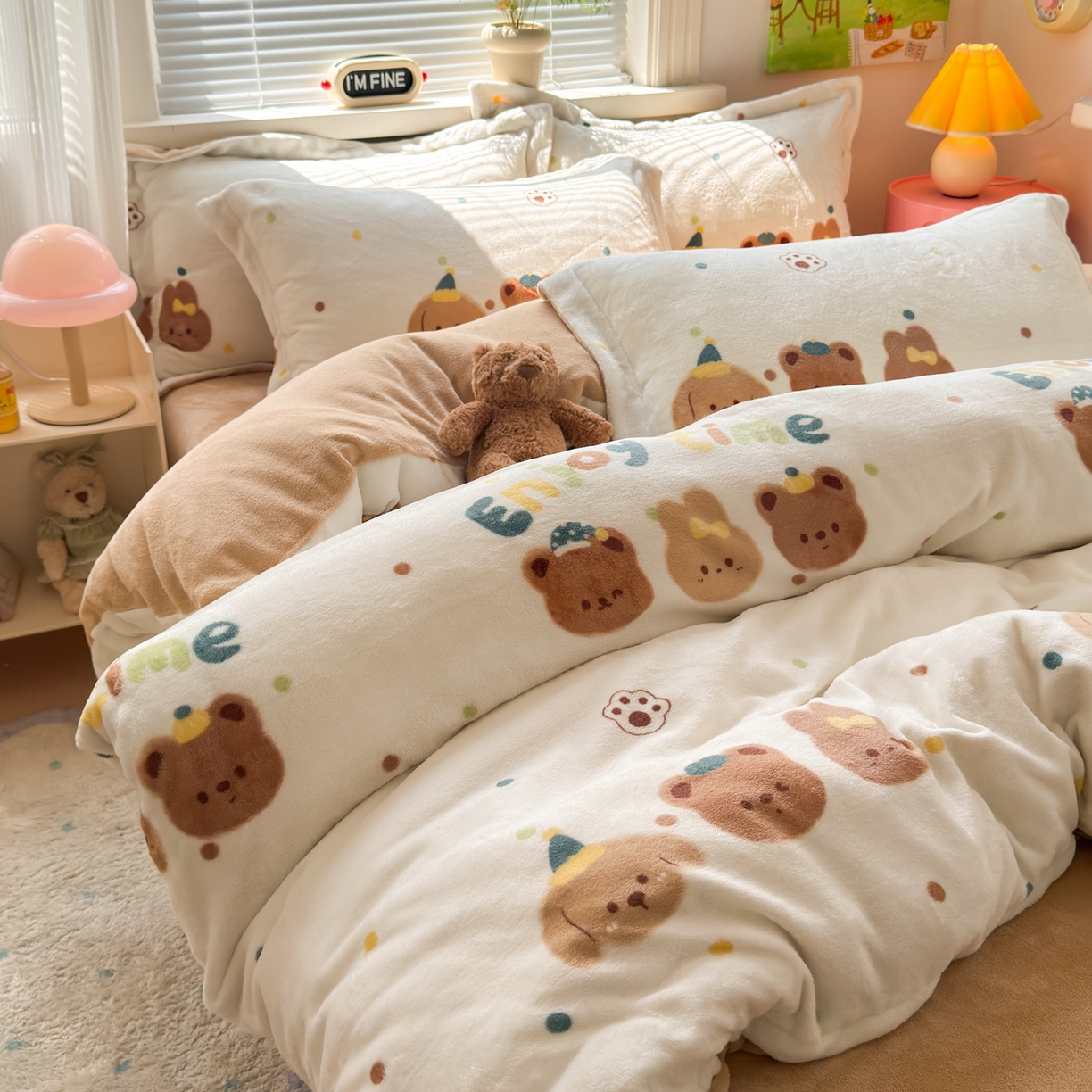 91家纺网 家纺一手货源 找家纺 铭宣 2025新款高克重牛奶绒印花保暖四件套床单床笠单被套款 欢乐颂