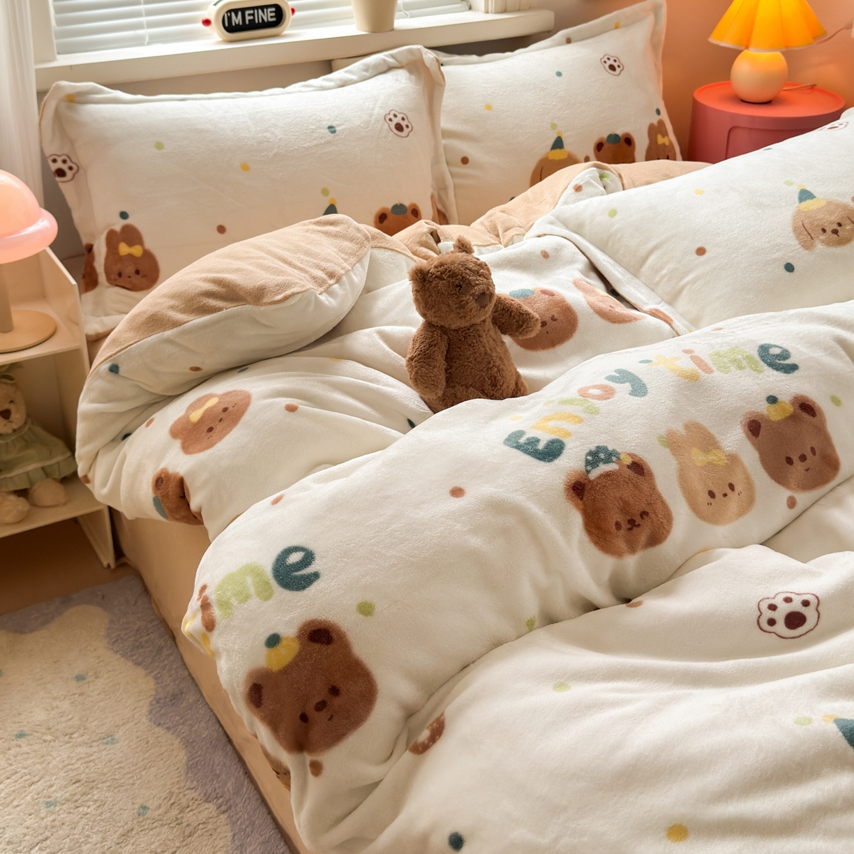 91家纺网 家纺一手货源 找家纺 铭宣 2025新款高克重牛奶绒印花保暖四件套床单床笠单被套款 欢乐颂