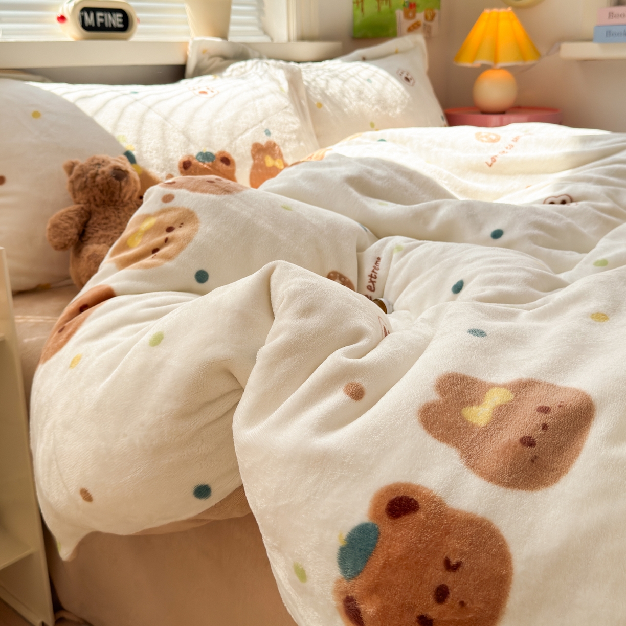 91家纺网 家纺一手货源 找家纺 铭宣 2025新款高克重牛奶绒印花保暖四件套床单床笠单被套款 欢乐颂