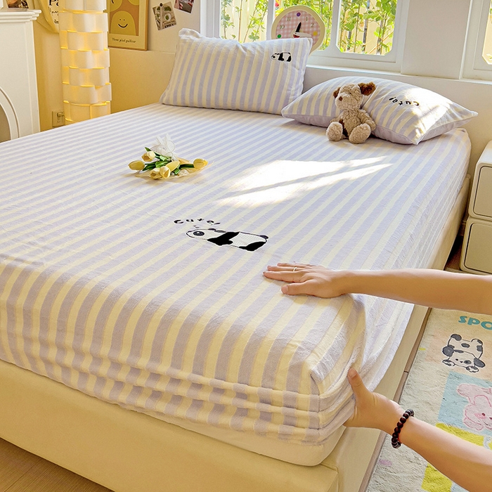 91家纺网 家纺一手货源 找家纺 繁花家居 2025新款经典条纹系列绣花牛奶绒单品床单床笠床单床笠单件 床笠-紫条熊猫