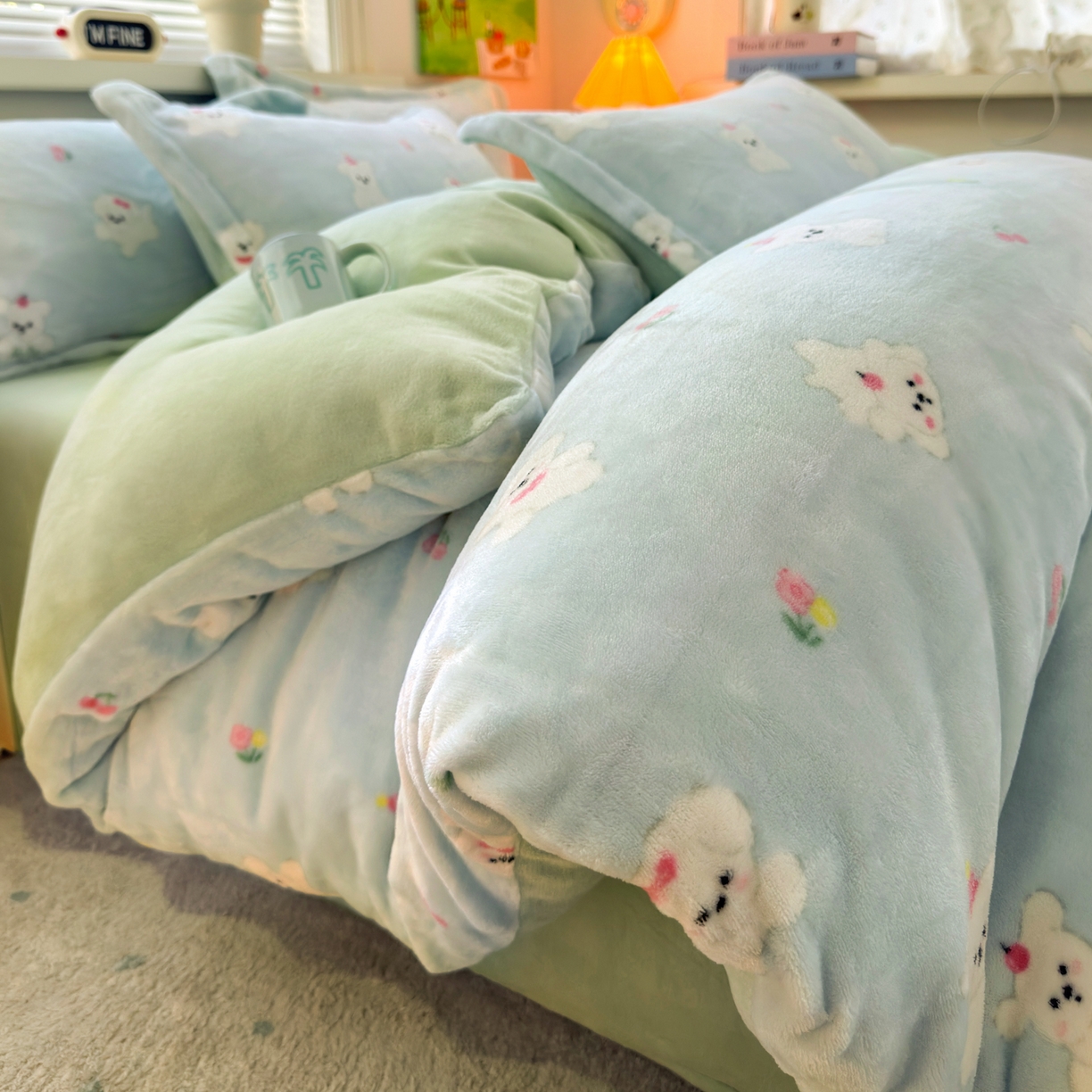 铭宣 2025新款高克重牛奶绒印花保暖四件套床单床笠单被套款 蓝底小白狗