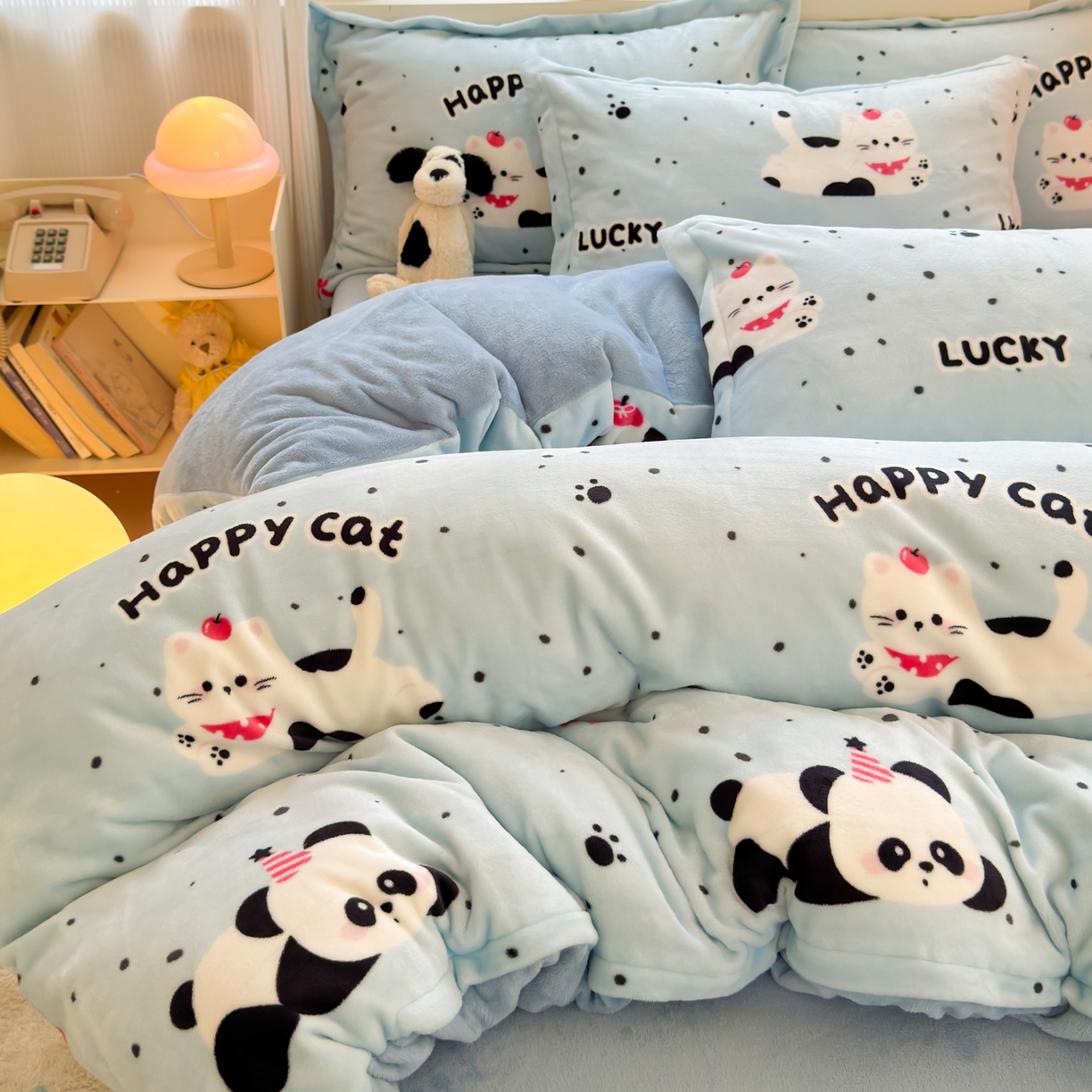 91家纺网 家纺一手货源 找家纺 铭宣 2025新款高克重牛奶绒印花保暖四件套床单床笠单被套款 蓝调熊猫