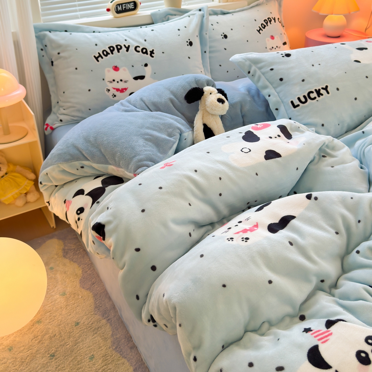 91家纺网 家纺一手货源 找家纺 铭宣 2025新款高克重牛奶绒印花保暖四件套床单床笠单被套款 蓝调熊猫