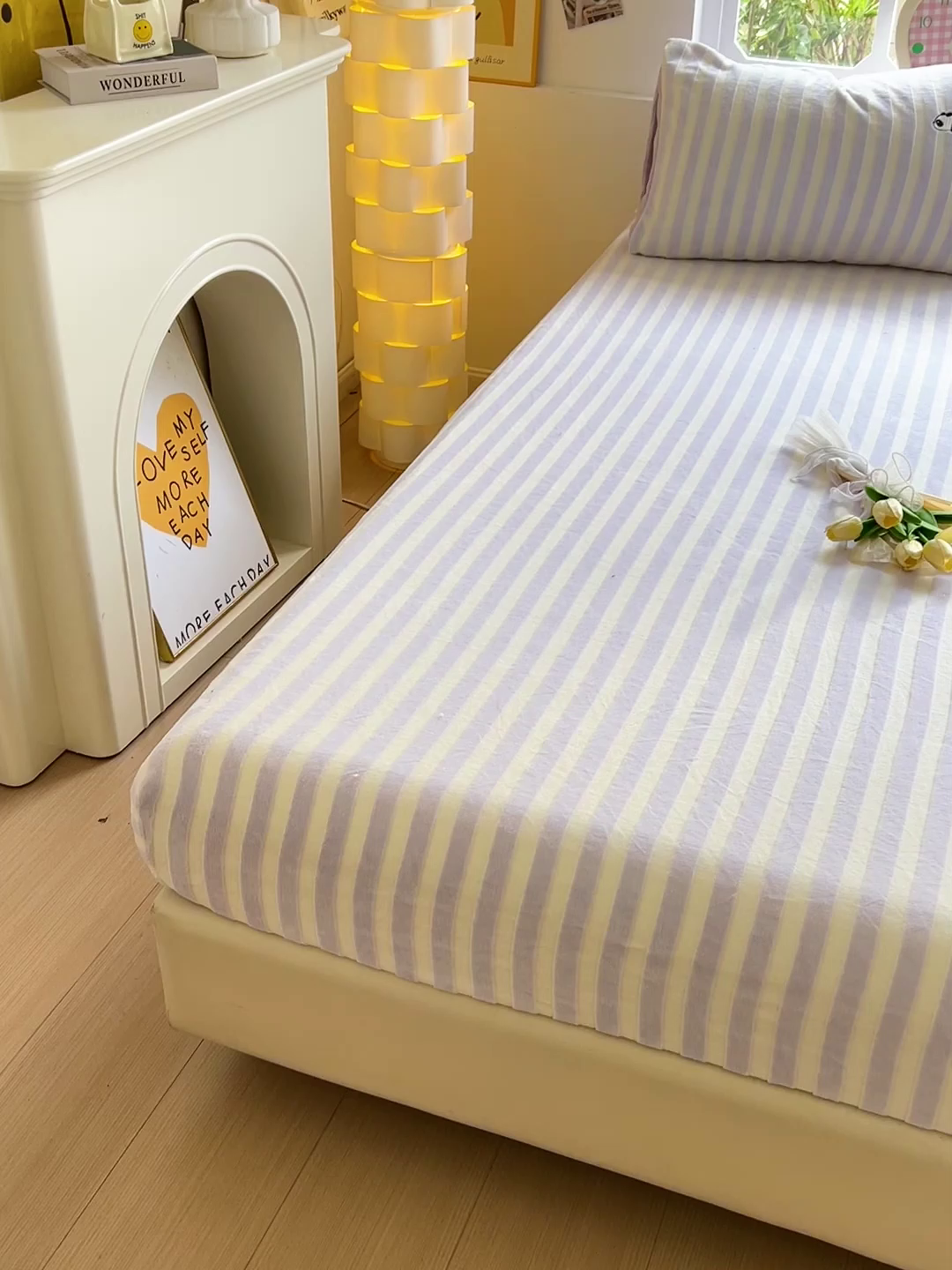 91家纺网 家纺一手货源 找家纺 繁花家居 2025新款经典条纹系列绣花牛奶绒单品床单床笠床单床笠单件 床笠-紫条熊猫