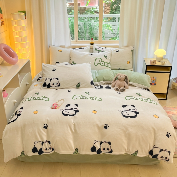 91家纺网 家纺一手货源 找家纺 铭宣 2025新款高克重牛奶绒印花保暖四件套床单床笠单被套款 萌仔熊猫