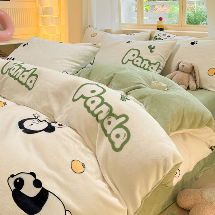 91家纺网 家纺一手货源 找家纺 铭宣 2025新款高克重牛奶绒印花保暖四件套床单床笠单被套款 萌仔熊猫