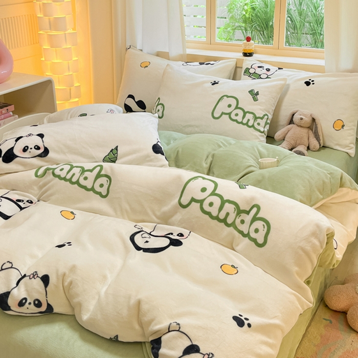 91家纺网 家纺一手货源 找家纺 铭宣 2025新款高克重牛奶绒印花保暖四件套床单床笠单被套款 萌仔熊猫