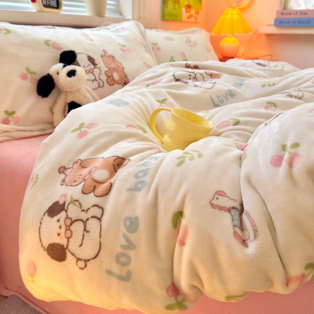 91家纺网 家纺一手货源 找家纺 铭宣 2025新款高克重牛奶绒印花保暖四件套床单床笠单被套款 秘密花园