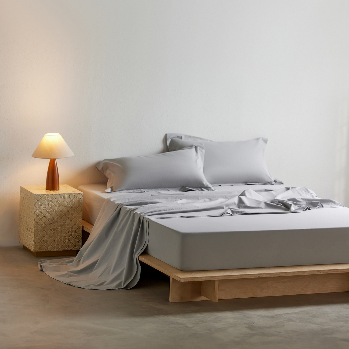 91家纺网 家纺一手货源 找家纺 轩和家居 2025新款70S砂洗长绒棉单床笠 松烟