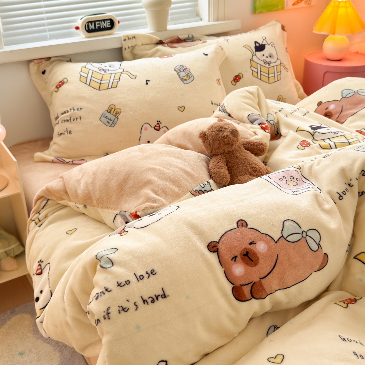 91家纺网 家纺一手货源 找家纺 铭宣 2025新款高克重牛奶绒印花保暖四件套床单床笠单被套款 奶油派对