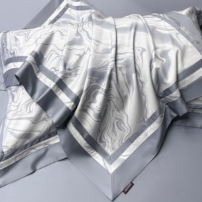 91家纺网 家纺一手货源 找家纺 2025新款高端A类长绒棉夹棉床盖床笠四件套全棉纯棉纯色绗绣四季款保护罩高级感床上用品 时漫-雾都蓝