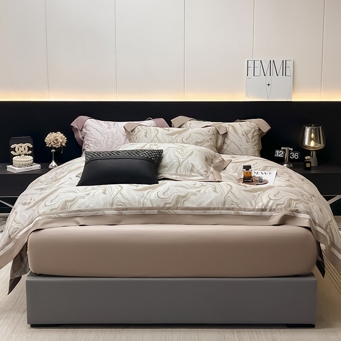 91家纺网 家纺一手货源 找家纺 2025新款高端A类长绒棉夹棉床盖床笠四件套全棉纯棉纯色绗绣四季款保护罩高级感床上用品 时漫-莉诺咖