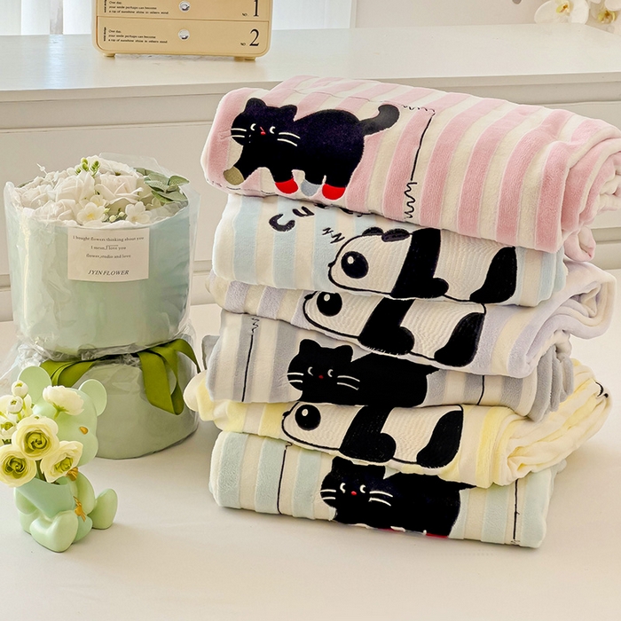 91家纺网 家纺一手货源 找家纺 繁花家居 2025新款经典条纹系列绣花牛奶绒单品床单床笠床单床笠单件 组合图仅做展示不可下单