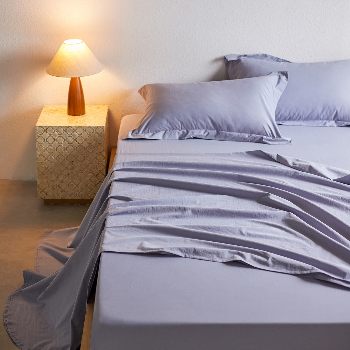 91家纺网 家纺一手货源 找家纺 轩和家居 2025新款70S砂洗长绒棉床单 云水