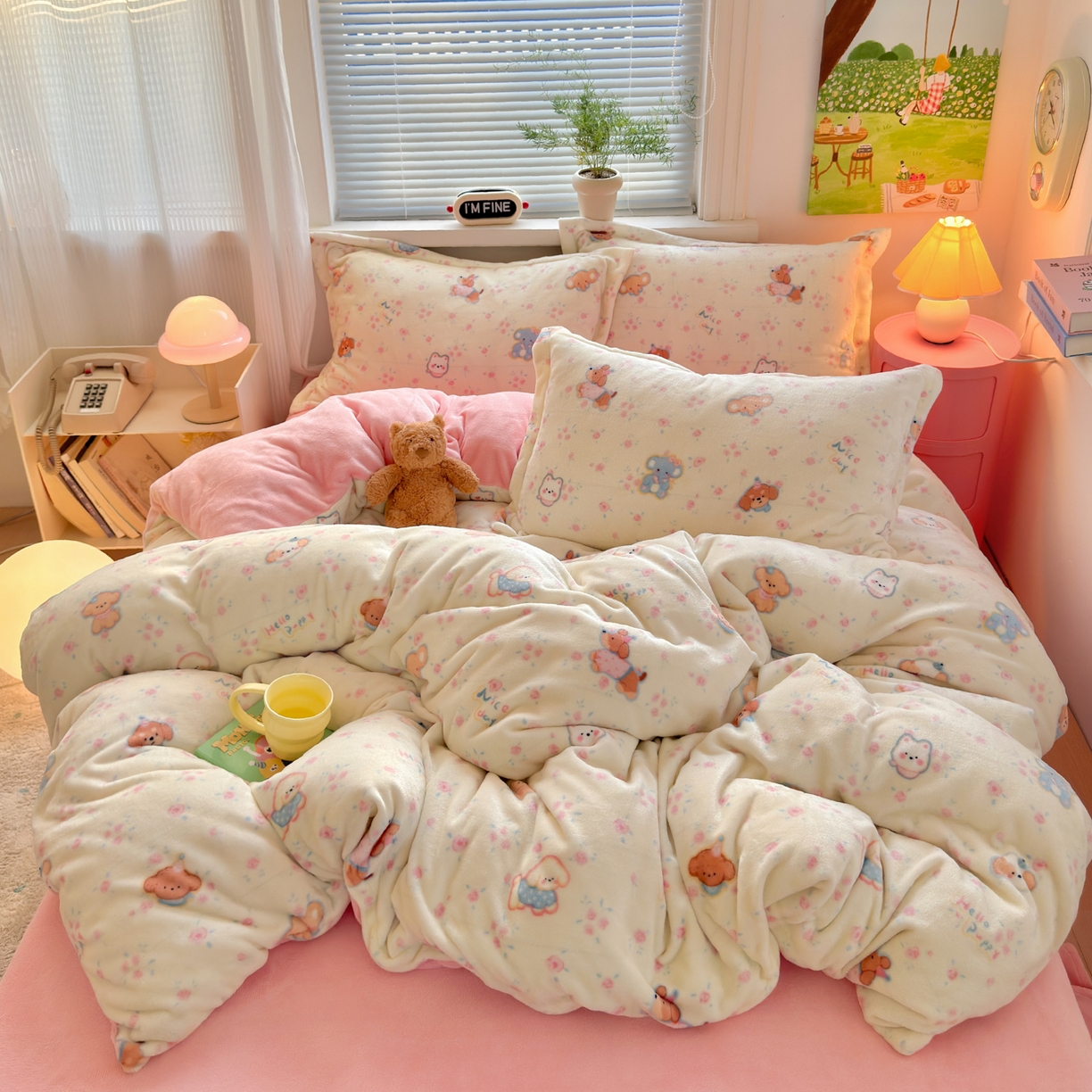 91家纺网 家纺一手货源 找家纺 铭宣 2025新款高克重牛奶绒印花保暖四件套床单床笠单被套款 甜樱萌宠