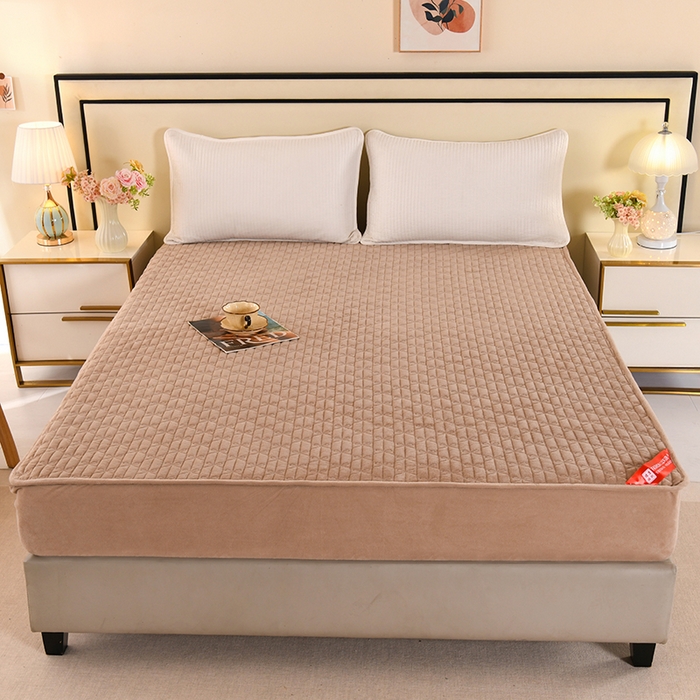 91家纺网 家纺一手货源 找家纺 栩裕纺织 2025新款亲肤绒夹棉保暖床笠 浅咖