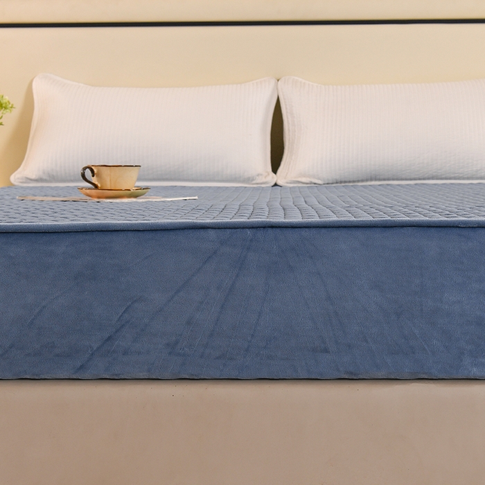 91家纺网 家纺一手货源 找家纺 栩裕纺织 2025新款亲肤绒夹棉保暖床笠 深蓝