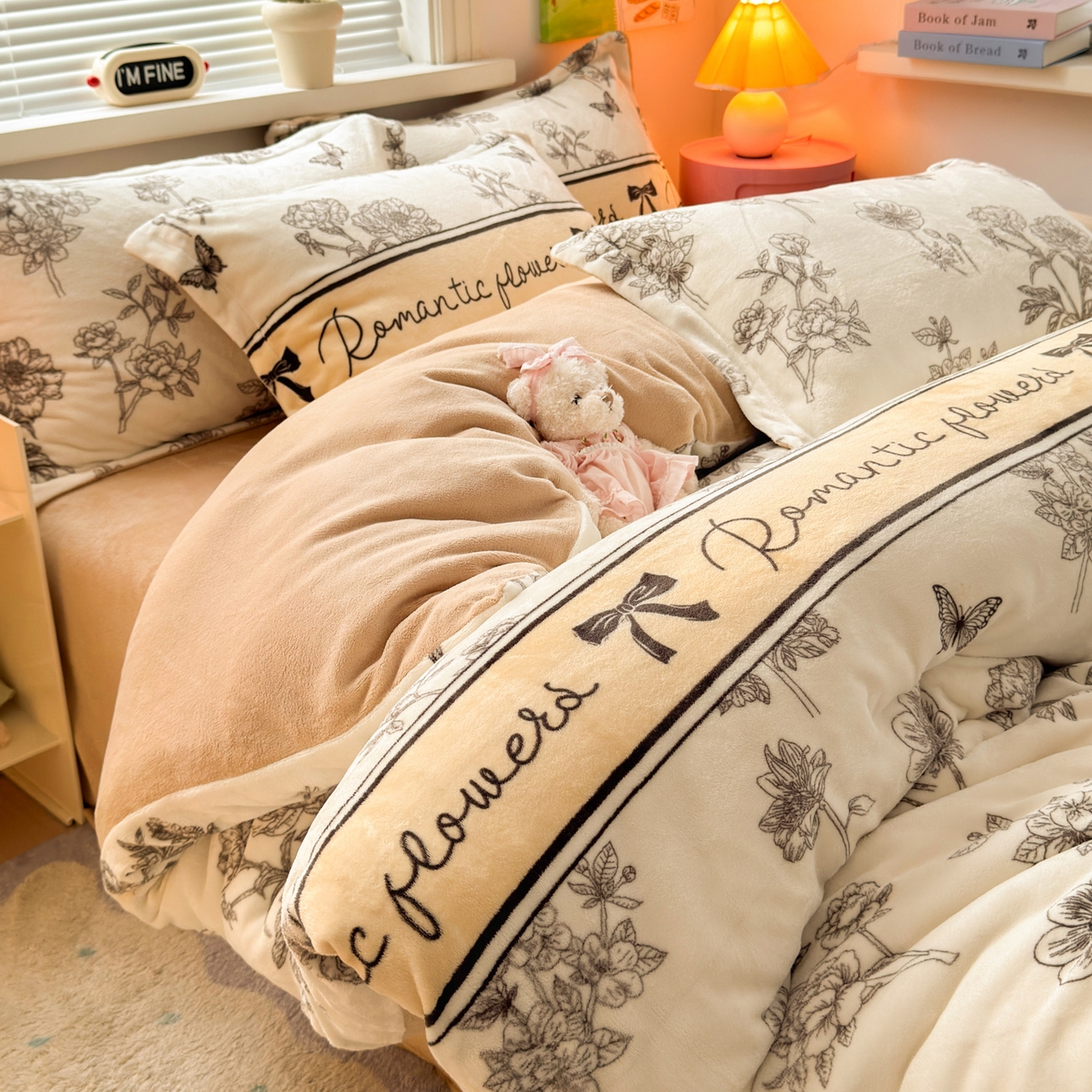 91家纺网 家纺一手货源 找家纺 铭宣 2025新款高克重牛奶绒印花保暖四件套床单床笠单被套款 一帘幽梦