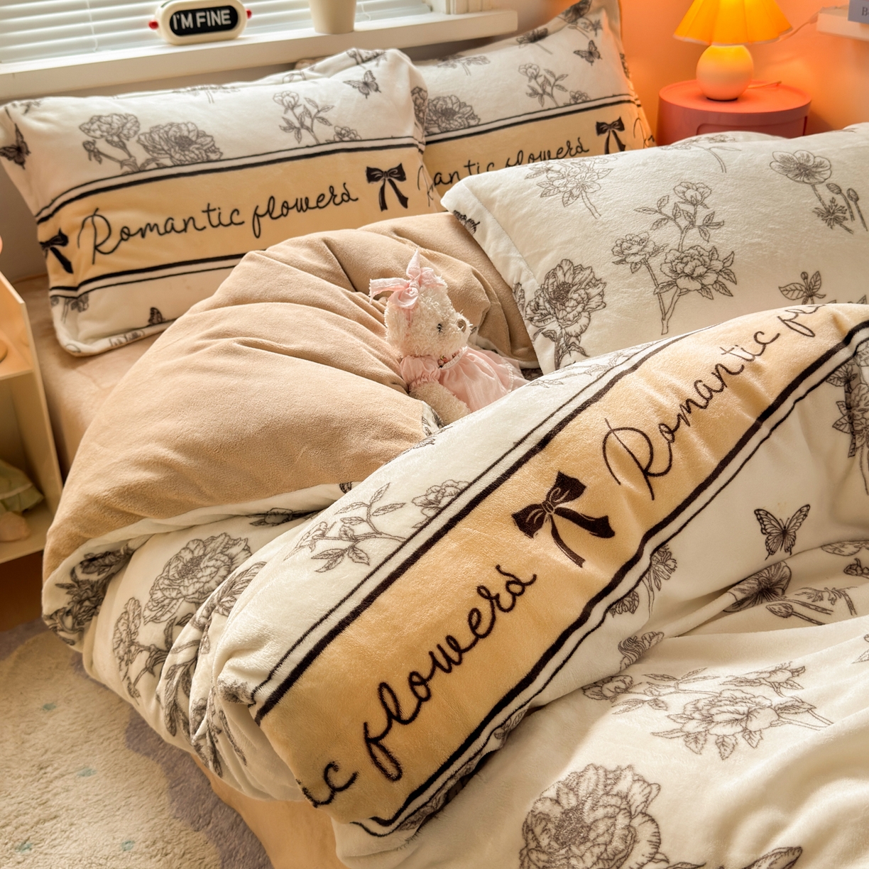 91家纺网 家纺一手货源 找家纺 铭宣 2025新款高克重牛奶绒印花保暖四件套床单床笠单被套款 一帘幽梦