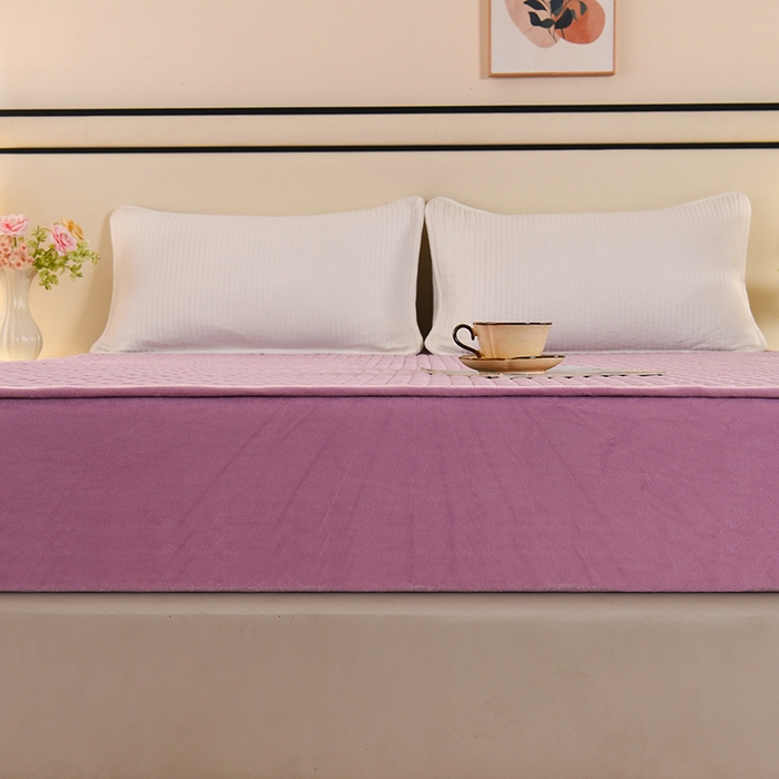 91家纺网 家纺一手货源 找家纺 栩裕纺织 2025新款亲肤绒夹棉保暖床笠 香芋紫