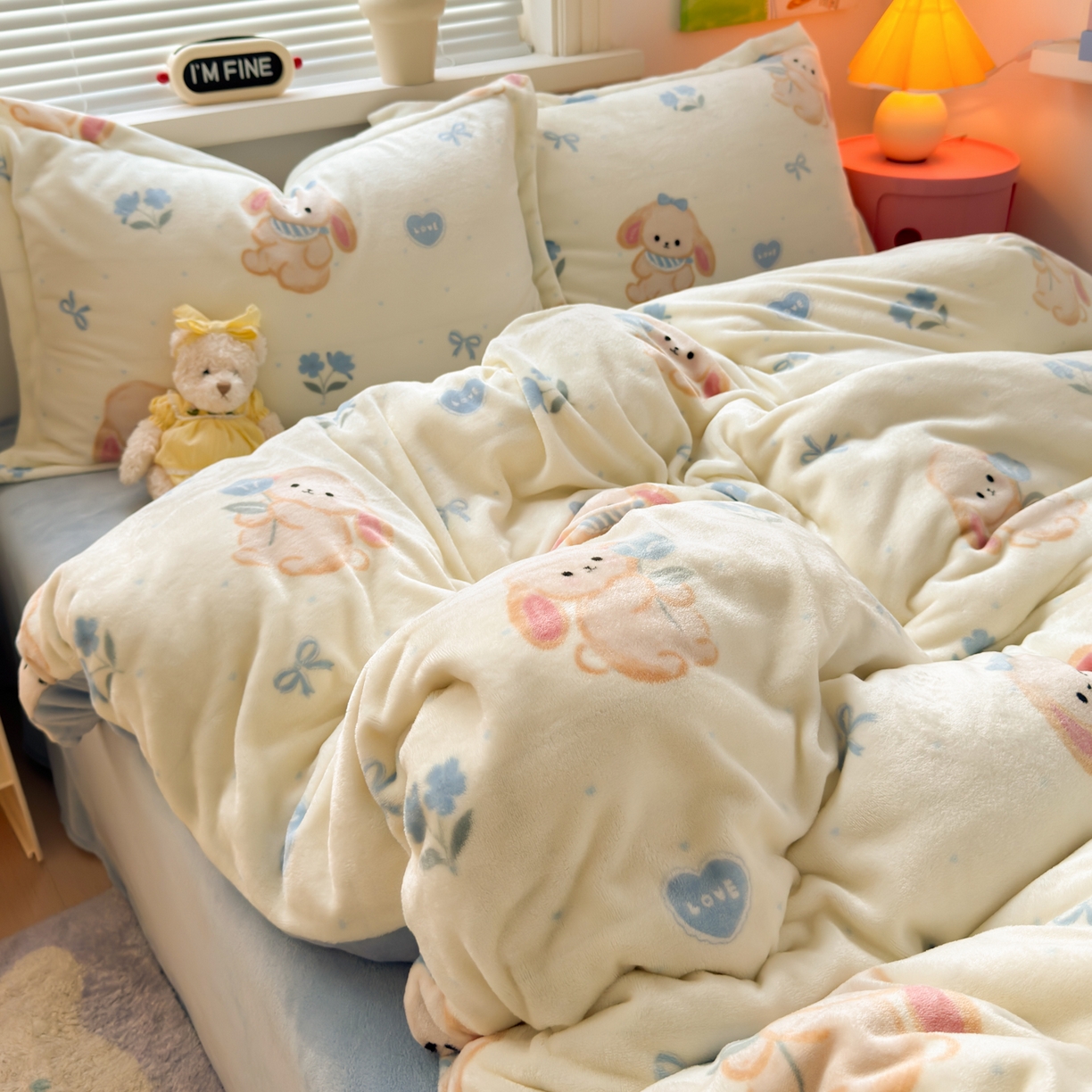 91家纺网 家纺一手货源 找家纺 铭宣 2025新款高克重牛奶绒印花保暖四件套床单床笠单被套款 郁金香小兔