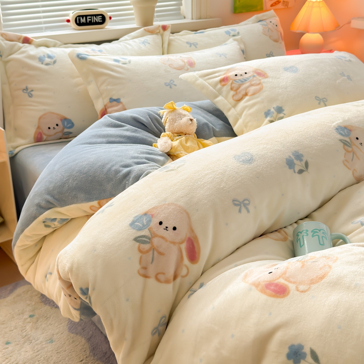 91家纺网 家纺一手货源 找家纺 铭宣 2025新款高克重牛奶绒印花保暖四件套床单床笠单被套款 郁金香小兔