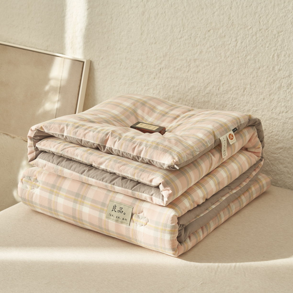 91家纺网 家纺一手货源 找家纺 子由家居 2025新款无印风100%新疆棉花被被子被芯 无印风-奶昔格