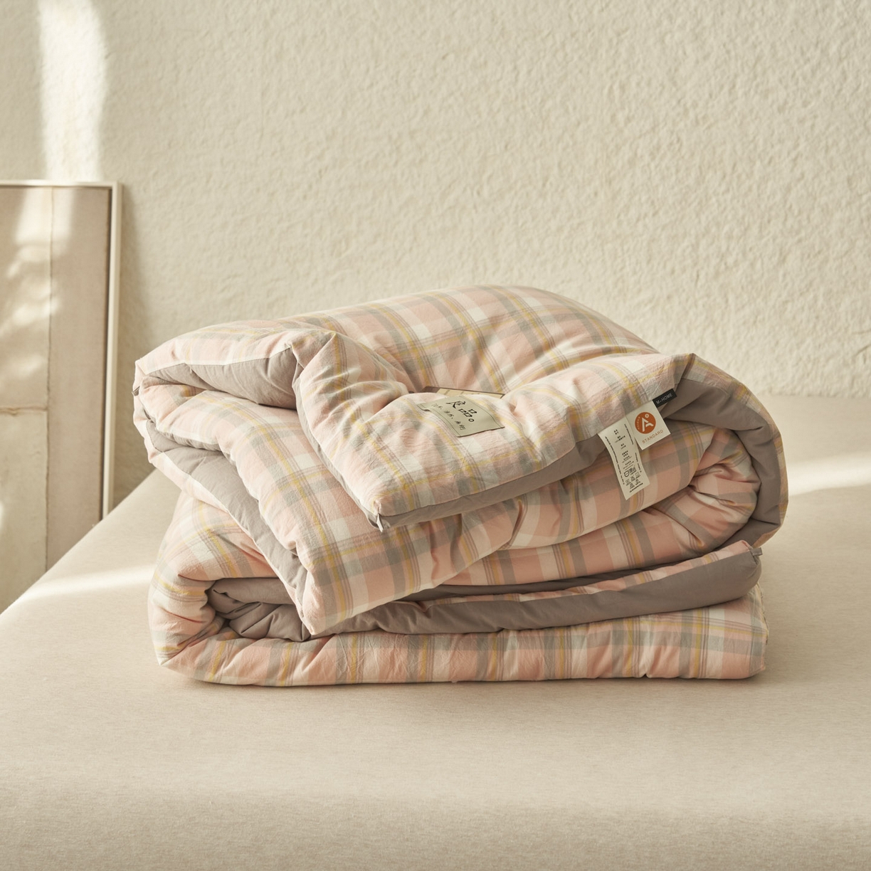 91家纺网 家纺一手货源 找家纺 子由家居 2025新款无印风100%新疆棉花被被子被芯 无印风-奶昔格