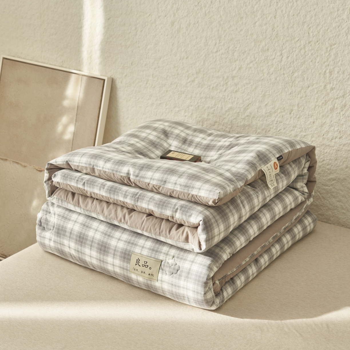 91家纺网 家纺一手货源 找家纺 子由家居 2025新款无印风100%新疆棉花被被子被芯 无印风-简约格调