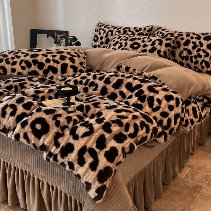 91家纺网 家纺一手货源 找家纺 （总）子曰 2025新款美拉德高克重兔绒牛奶绒床盖款四件套