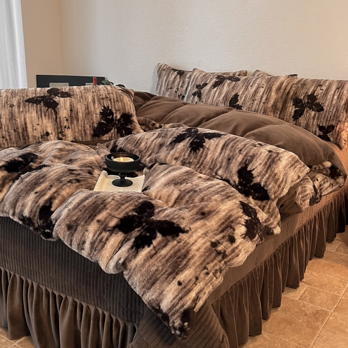 91家纺网 家纺一手货源 找家纺 （总）子曰 2025新款美拉德高克重兔绒牛奶绒床盖款四件套