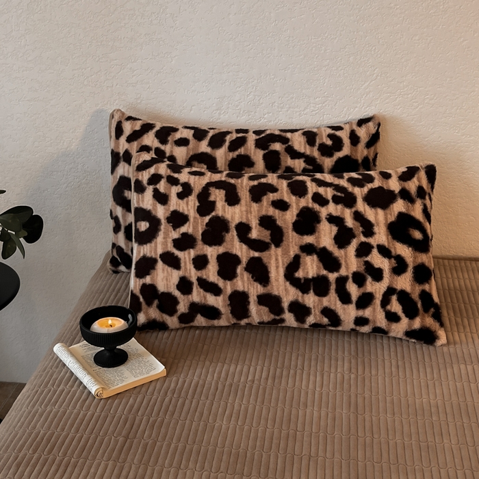 91家纺网 家纺一手货源 找家纺 子曰 2025新款美拉德高克重兔绒牛奶绒床盖款四件套 简约款-豹纹咖