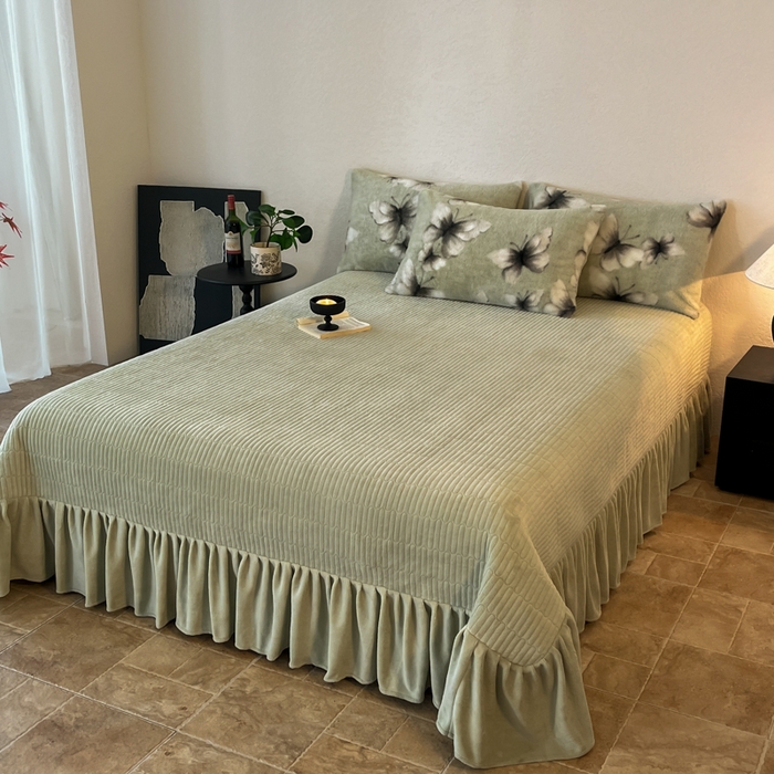 91家纺网 家纺一手货源 找家纺 子曰 2025新款美拉德高克重兔绒牛奶绒床盖款四件套 简约款-蝶舞绿