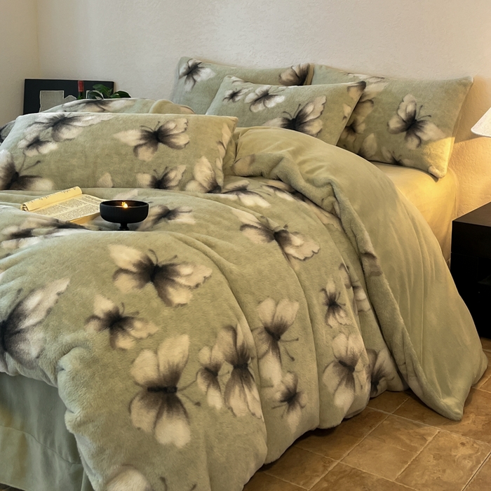 91家纺网 家纺一手货源 找家纺 子曰 2025新款美拉德高克重兔绒牛奶绒床盖款四件套 简约款-蝶舞绿