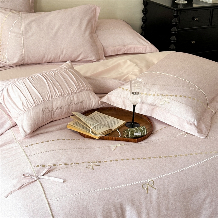 91家纺网 家纺一手货源 找家纺 红番天家居馆 （控价）2025新款全棉云柔棉磨毛+磨毛肌理纹+工艺款四件套-珠光（每款供货价的基础上一切活动券后+100） 珠光-盈盈