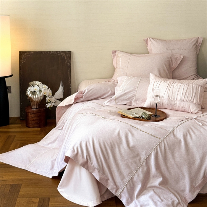 91家纺网 家纺一手货源 找家纺 红番天家居馆 （控价）2025新款全棉云柔棉磨毛+磨毛肌理纹+工艺款四件套-珠光（每款供货价的基础上一切活动券后+100） 珠光-盈盈