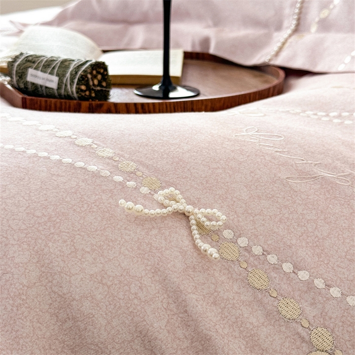 91家纺网 家纺一手货源 找家纺 红番天家居馆 （控价）2025新款全棉云柔棉磨毛+磨毛肌理纹+工艺款四件套-珠光（每款供货价的基础上一切活动券后+100） 珠光-盈盈