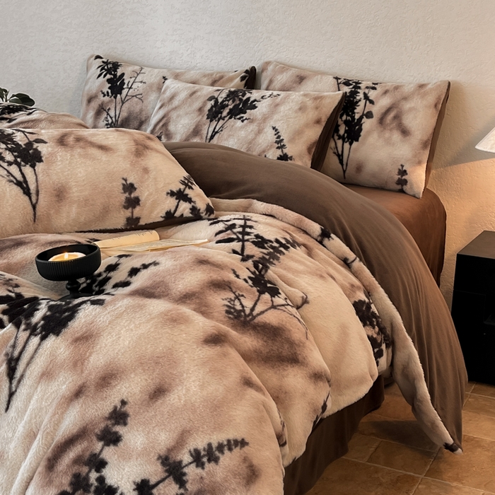 91家纺网 家纺一手货源 找家纺 子曰 2025新款美拉德高克重兔绒牛奶绒床盖款四件套 简约款-风情