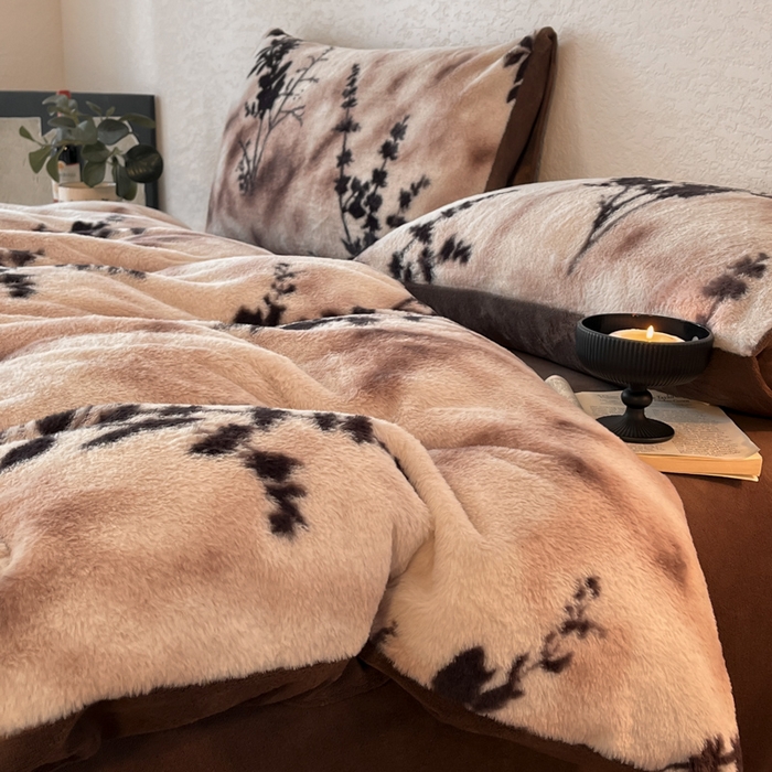 91家纺网 家纺一手货源 找家纺 子曰 2025新款美拉德高克重兔绒牛奶绒床盖款四件套 简约款-风情