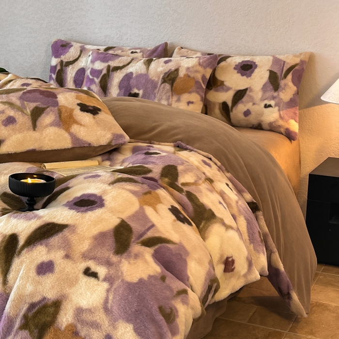 91家纺网 家纺一手货源 找家纺 子曰 2025新款美拉德高克重兔绒牛奶绒床盖款四件套 简约款-花海紫