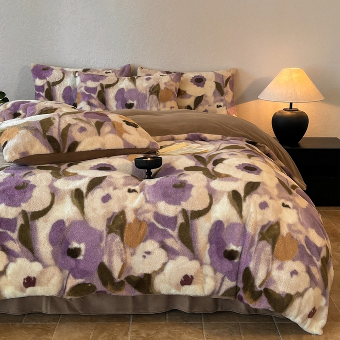 91家纺网 家纺一手货源 找家纺 子曰 2025新款美拉德高克重兔绒牛奶绒床盖款四件套 简约款-花海紫