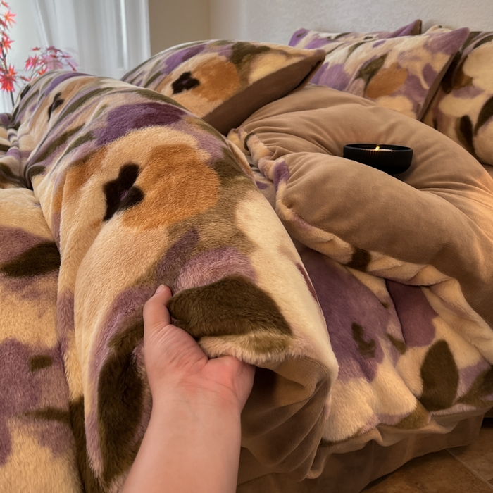 91家纺网 家纺一手货源 找家纺 子曰 2025新款美拉德高克重兔绒牛奶绒床盖款四件套 简约款-花海紫