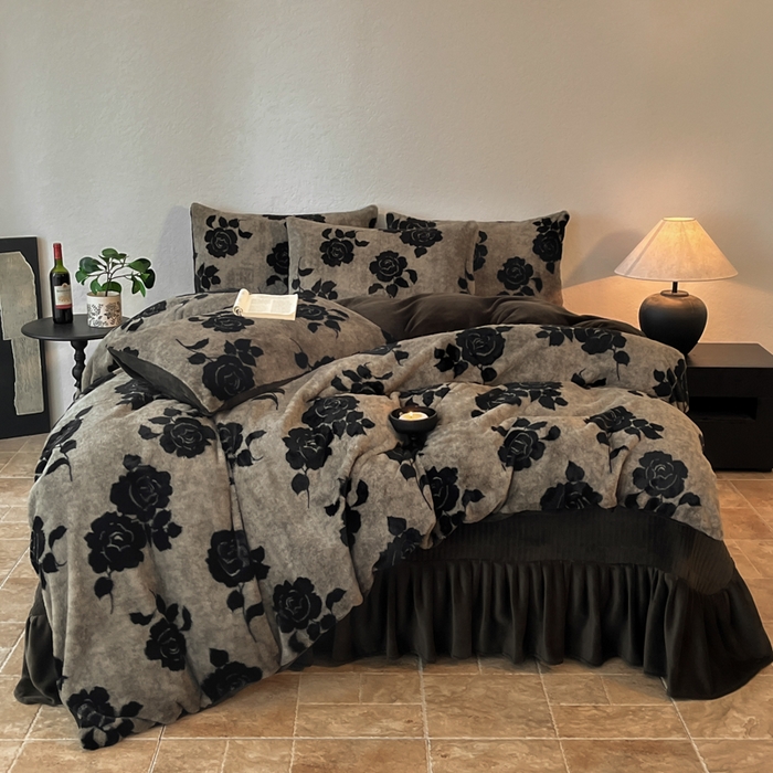 91家纺网 家纺一手货源 找家纺 子曰 2025新款美拉德高克重兔绒牛奶绒床盖款四件套 简约款-玫瑰灰