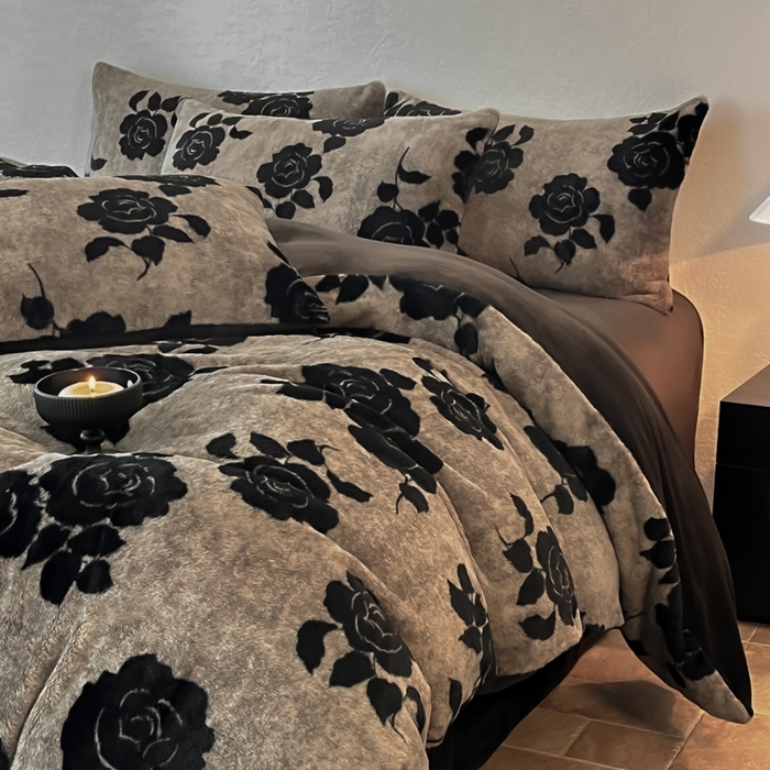 91家纺网 家纺一手货源 找家纺 子曰 2025新款美拉德高克重兔绒牛奶绒床盖款四件套 简约款-玫瑰灰