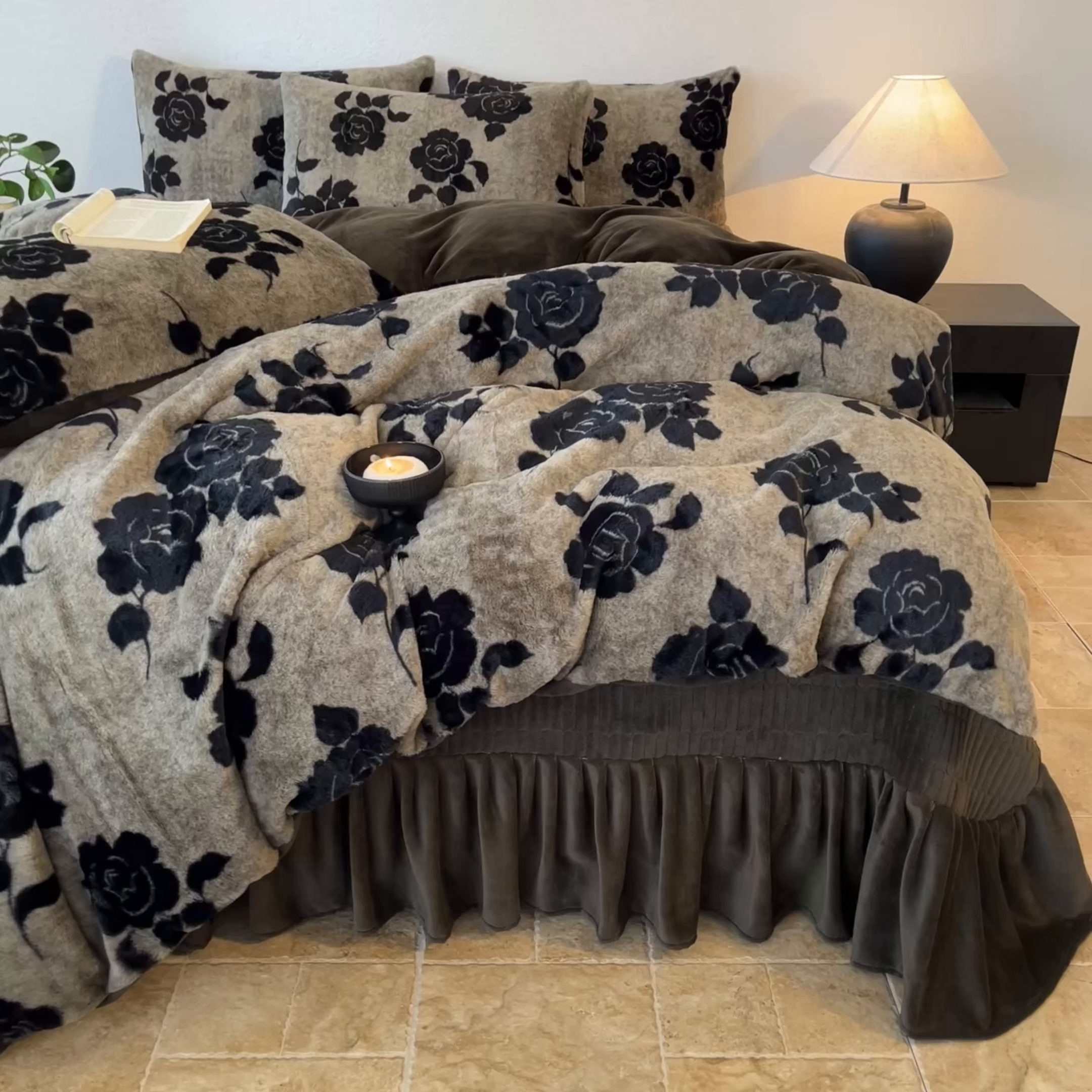 91家纺网 家纺一手货源 找家纺 子曰 2025新款美拉德高克重兔绒牛奶绒床盖款四件套 简约款-玫瑰灰