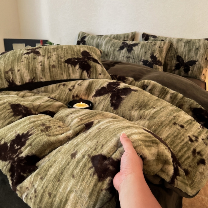 91家纺网 家纺一手货源 找家纺 子曰 2025新款美拉德高克重兔绒牛奶绒床盖款四件套 简约款-梦境绿