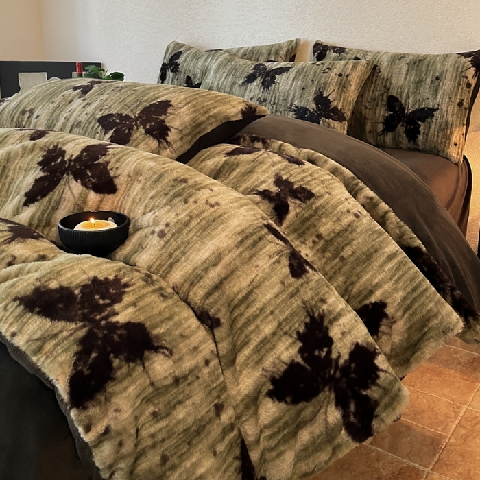 91家纺网 家纺一手货源 找家纺 子曰 2025新款美拉德高克重兔绒牛奶绒床盖款四件套 简约款-梦境绿