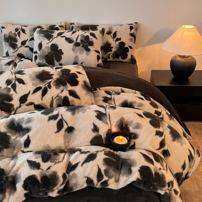 91家纺网 家纺一手货源 找家纺 子曰 2025新款美拉德高克重兔绒牛奶绒床盖款四件套 简约款-莫奈