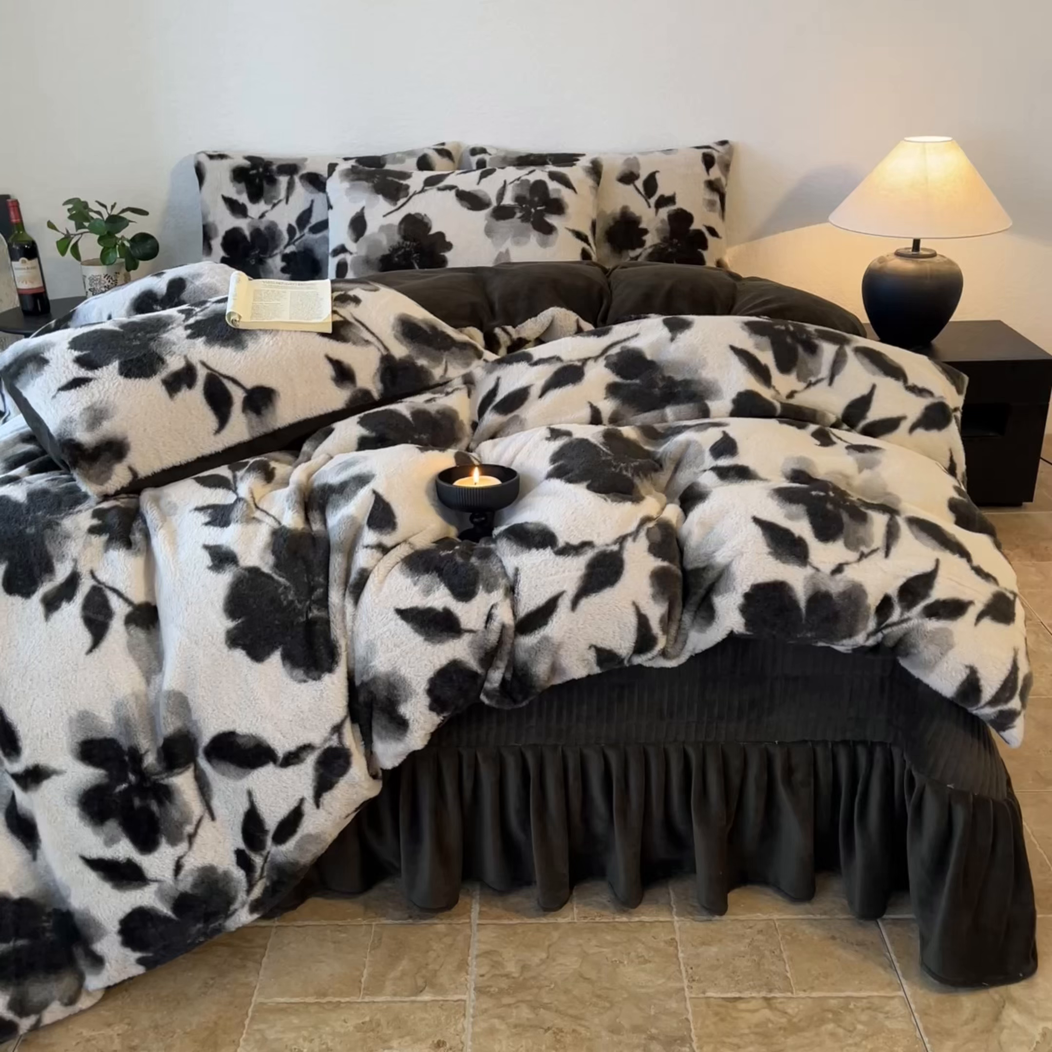 91家纺网 家纺一手货源 找家纺 子曰 2025新款美拉德高克重兔绒牛奶绒床盖款四件套 简约款-莫奈