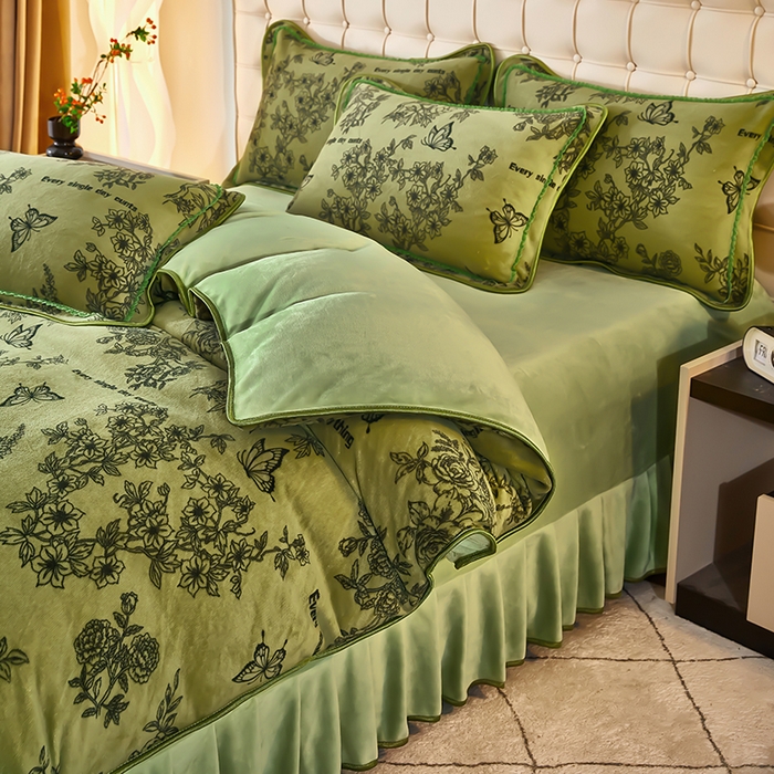 91家纺网 家纺一手货源 找家纺 栩裕 2025新款7斤重牛奶金貂绒印花牛奶绒四件套 花意浓